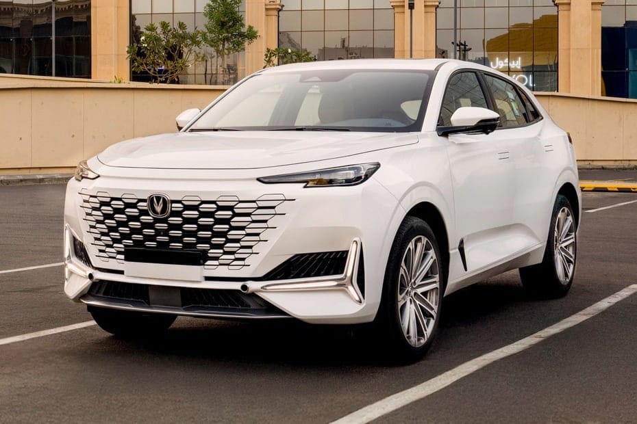 Changan UNI-K side view in white color