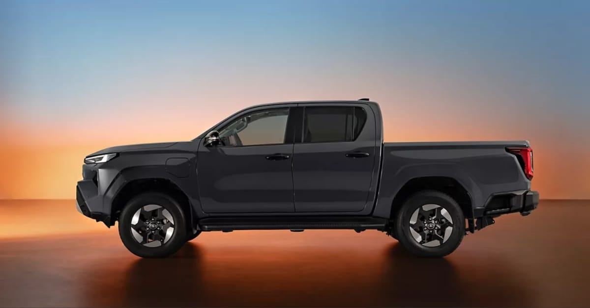 2026 TOYOTA Hilux BEV Side View