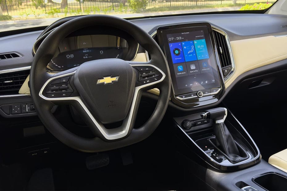 Chevrolet Captiva interior view