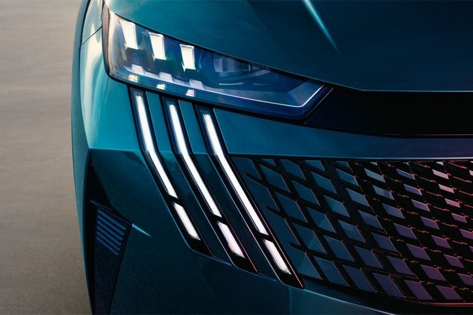 peugeot 3008 front view in blue color