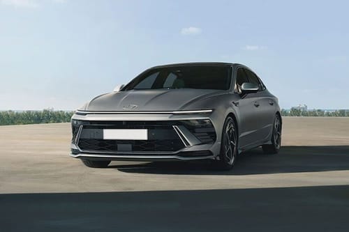 Hyundai Sonata front view in grey color