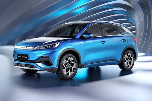 BYD Atto 3 side view in blue color