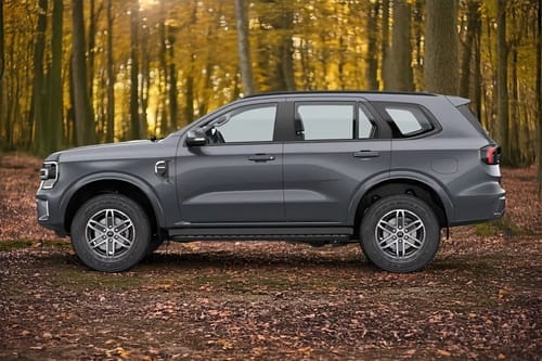 Ford Everest side view in black color