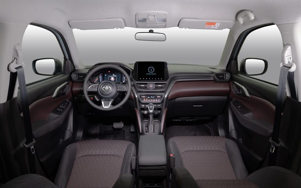 Toyota Urban Cruiser interior view