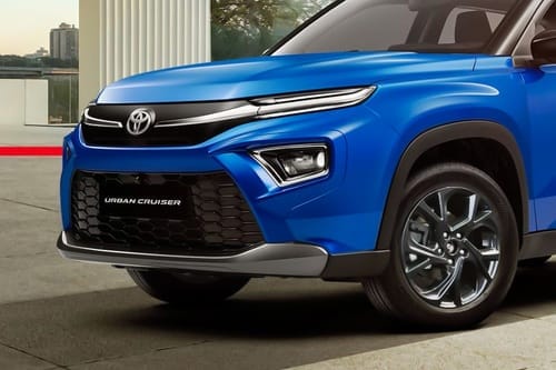 Toyota Urban Cruiser side view in blue color