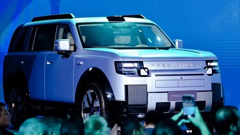 Freelander 8 Exterior