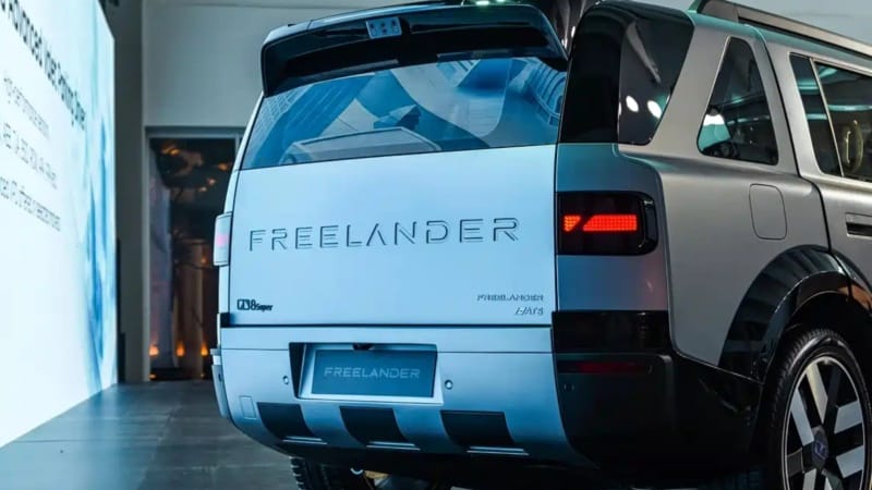 Freelander 8 Rear View